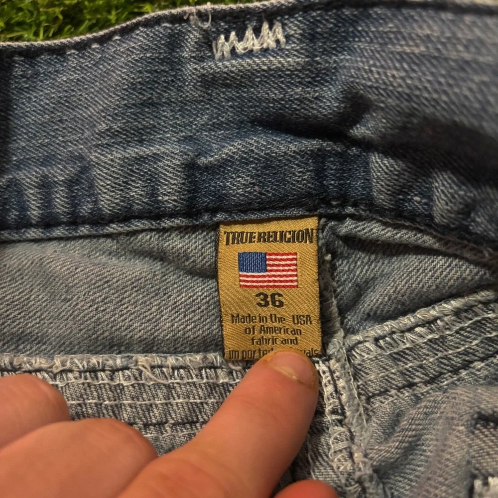 True Religion Mens Distressed Denim Shorts Light Wash Big T Stitch Blue Size 36